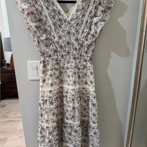 Elegant Floral Midi Dress with Ruffle Sleeves